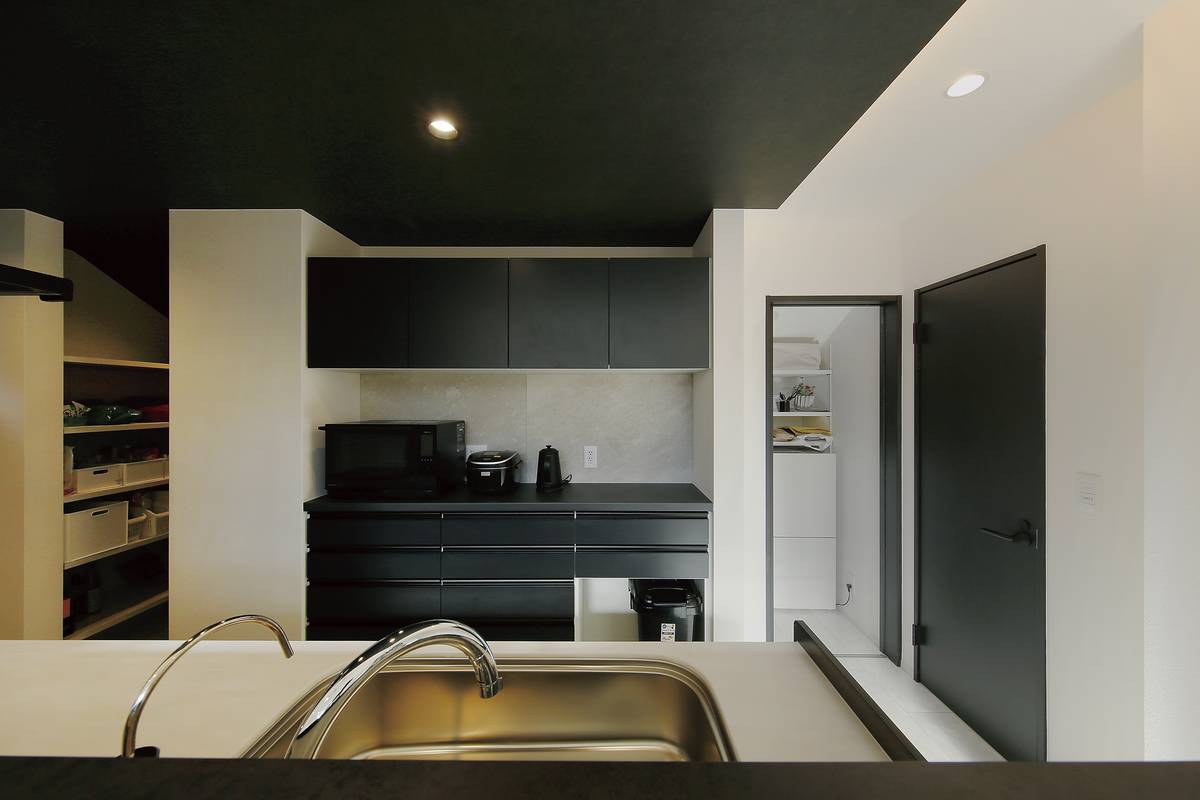 建築事例.3　都市部の旗竿地で実現した家事ラク動線