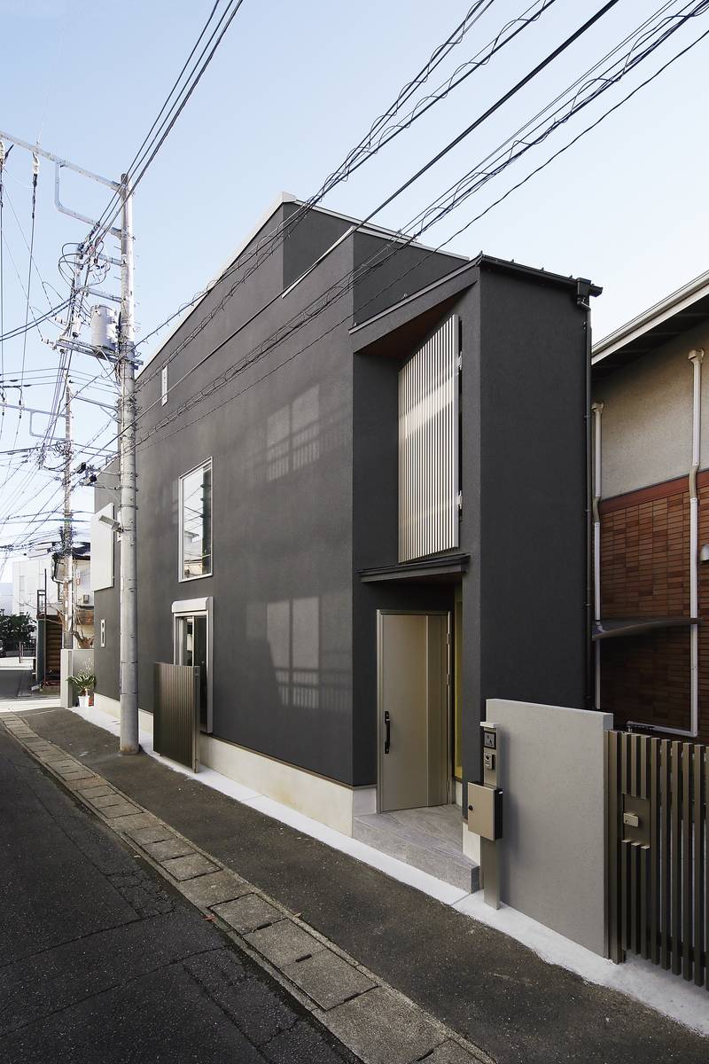 建築事例.1　三角形の土地で実現したオンリーワンの住まい